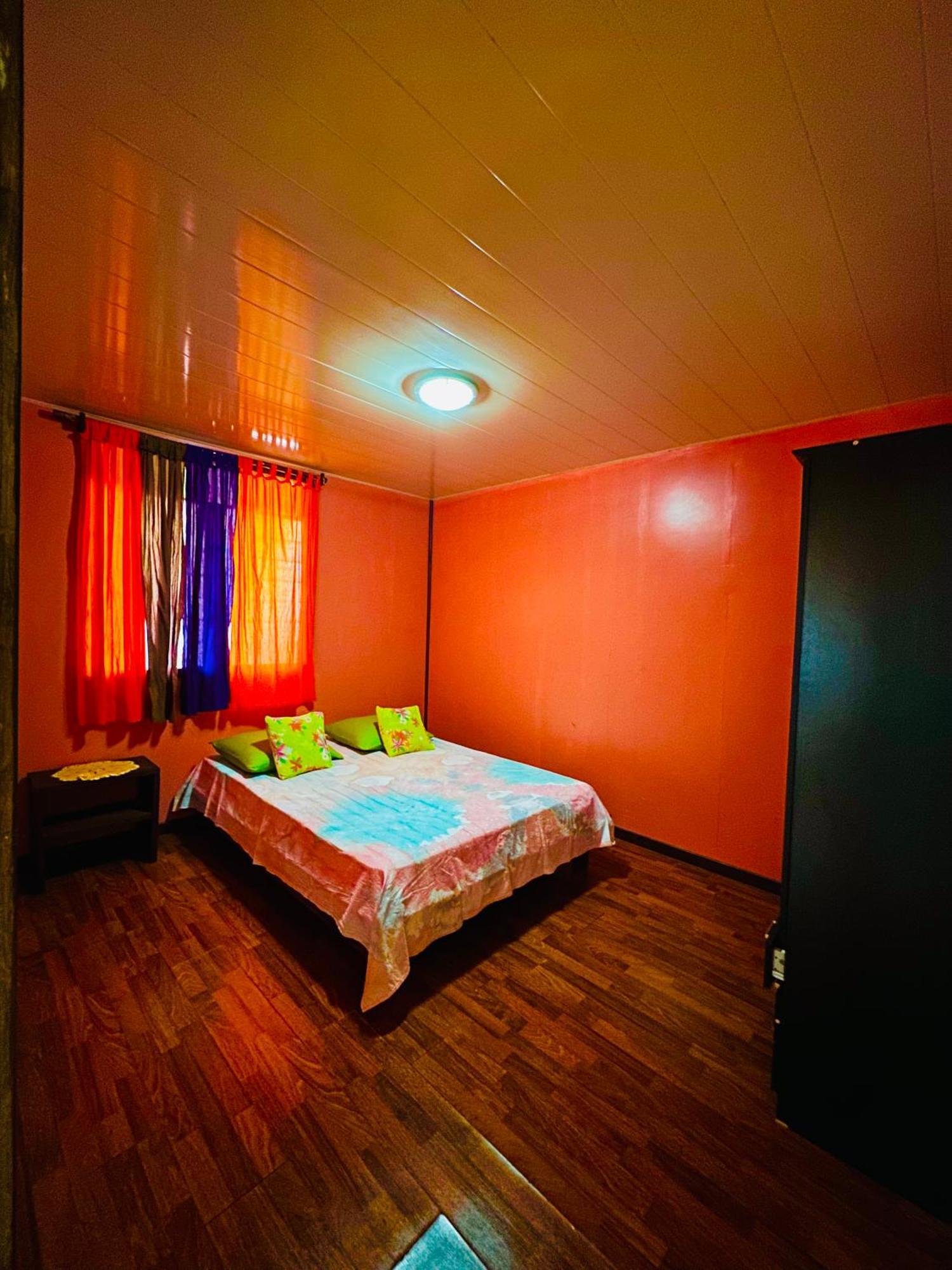 Teraupoo Lodge Maison Afareaitu Екстериор снимка